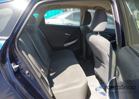 2013 Toyota Prius Two из США, поврежденный, VIN JTDKN3DUXD1637387